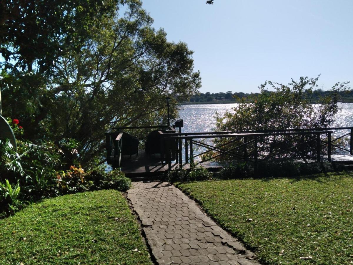 Caprivi River Lodge Katima Mulilo Buitenkant foto